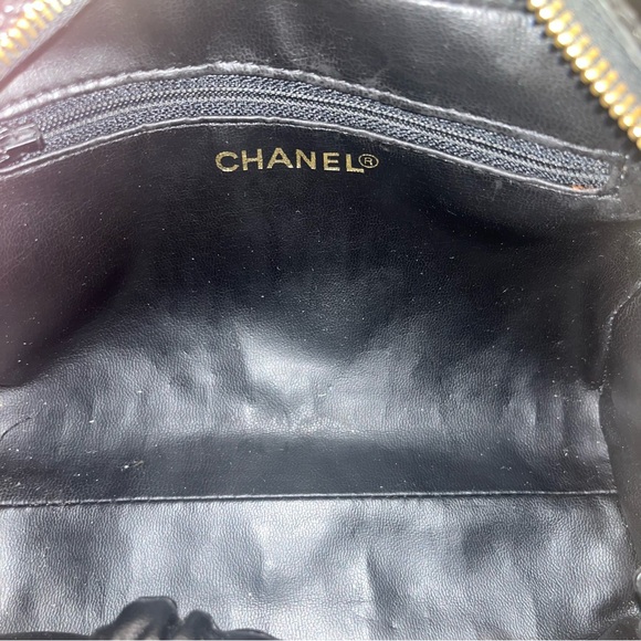 ❌SOLD!❌ CHANEL *As Is* Timeless Black Patent Leather Toiletries Case ULTRA RARE - Picture 3 of 17